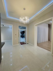 A luxury house is for sale in Mardakan, in the Incirlik massif area, -10