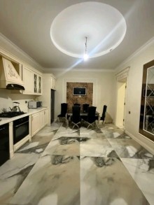 Mərdəkan buzovna yoluna yaxın TƏCİLİ DƏYƏRİNDƏN AŞAĞI villa ev SATILIR, -3