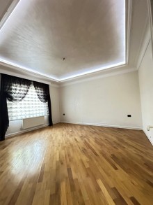 Masazır q. Məscidin yanı  Satılır Həyət evi, -4