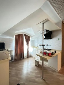Masazır q. Məscidin yanı  Satılır Həyət evi, -9