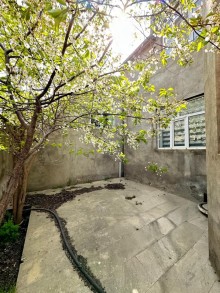 Masazır q. Məscidin yanı  Satılır Həyət evi, -18
