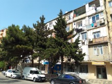 satilir-1-otaq-kohne-tikili-baki-nizami-8-ci-kilometr-nizami-1745738543-s