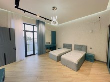 Şüvəlan qəsəbəsi dəniz yolunda yeni 2 mərtəbəli villa satlır, -15