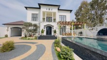 Mərdəkan qəsəbəsində Qoşa Qala restoranı yaxınlığında yola yaxın villa satılır, -6