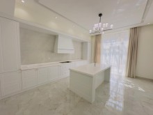 Mərdəkan qəsəbəsində Qoşa Qala restoranı yaxınlığında yola yaxın villa satılır, -12