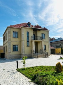2-mertebeli-7-otaqli-ev-satilir-41944-s