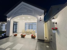 Mərdəkan mərkəzində Bravo supermarketə yaxın əla villa satılır, -2