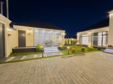 Mərdəkan mərkəzində Bravo supermarketə yaxın əla villa satılır, -9