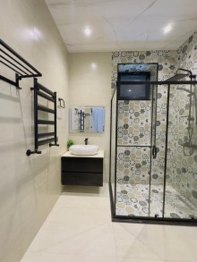 Mərdəkan mərkəzində Bravo supermarketə yaxın əla villa satılır, -19
