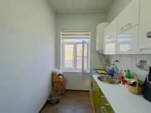Şüvəlanda 1 mərtəbəli 3 otaqlı təmirli 120.000 manata şəhərkənarı ev satılır., -10