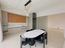 Buzovna Mərdəkan yolunda "Vətən" restoranı yaxınlığında palmalı villa satılır, -8