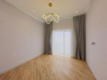 Buzovna Mərdəkan yolunda "Vətən" restoranı yaxınlığında palmalı villa satılır, -18