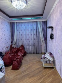 Neftçilərdə yenitikili binada 3 otaqlı mənzil satılır, -9