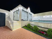 A beautiful villa is for sale near the “White House” area, -4