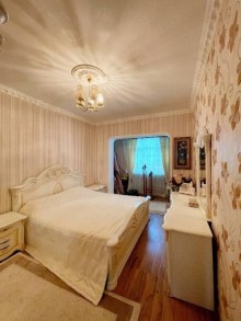Sale Old building 8-ci mikrorayonda Azadlıq metrosu, -3