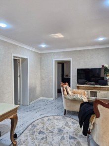 In Mardakan settlement, in a neighborhood of villas, -13