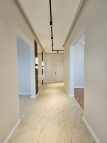 Şüvəlan q. Həyət evi satilir, -5
