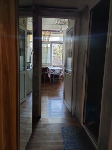 Sale Old building 8-ci mikrorayonda Azadlıq metrostansiyasına 5 dəqiqəlik məsafədə, -10