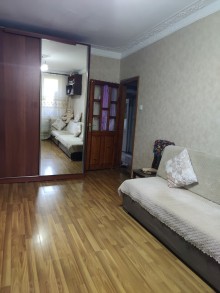 Sale Old building 8-ci mikrorayonda Azadlıq metrostansiyasına 5 dəqiqəlik məsafədə, -12