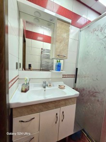 Sale Old building Xalqlar dostluğu metrosundan 10 dəqlik məsafədə, -15