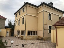 A villa is for sale in Baku Khanov settlement, -3