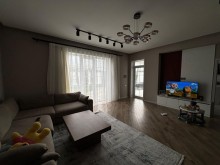 A private house is for sale in Qobu settlement. 3 rooms, -7