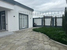 A private house is for sale in Qobu settlement. 3 rooms, -14