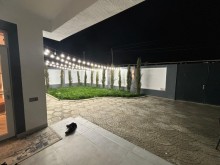 A private house is for sale in Qobu settlement. 3 rooms, -17