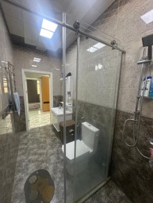 House is for sale in Qobu settlement. 4 rooms, -17