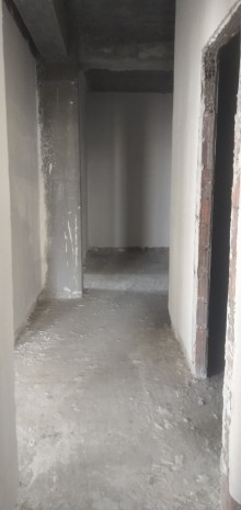 Satılır Yeni Tikili  Bayıl Bayraq Meydanında, -18