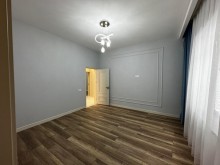 Mərdəkan qəsəbəsində 4 sot torpaq sahəsində yerləşən 1 mərtəbəli, modern satılır, -12