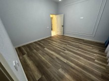 Mərdəkan qəsəbəsində 4 sot torpaq sahəsində yerləşən 1 mərtəbəli, modern satılır, -17