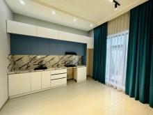 A house for sale in Shuvelan, located on a 3-sot plot, -12